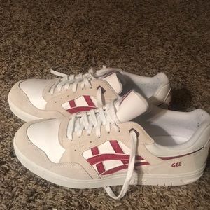 Asics casual shoes size 10